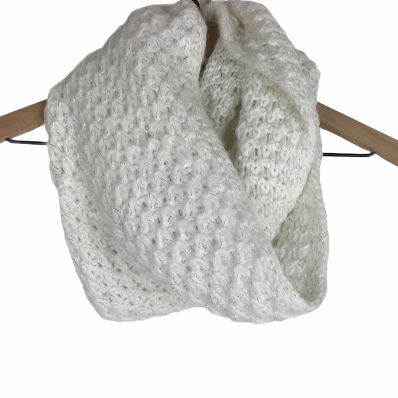 2 Scarf Lot BCBGeneration Infinity Knit Handmade Metallic Ruffle Lace Minimalist - Picture 2 of 15